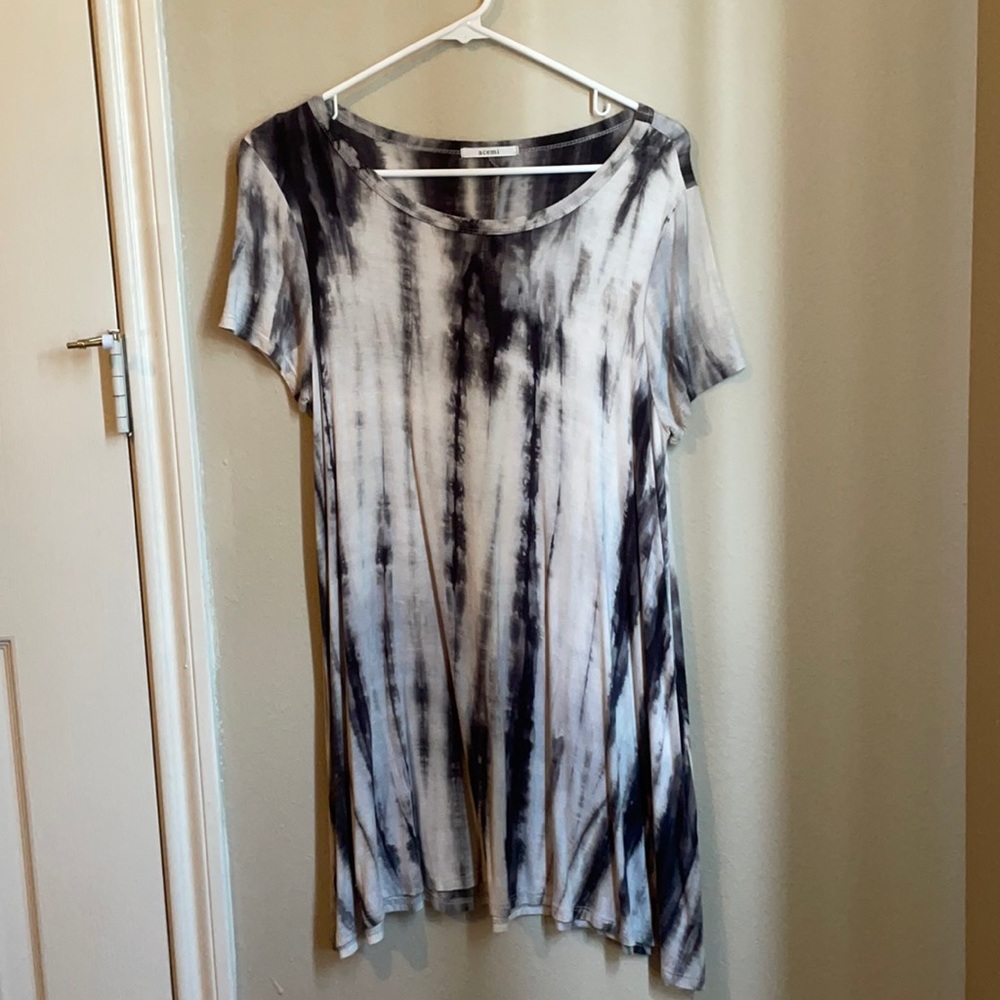 Women’s dress